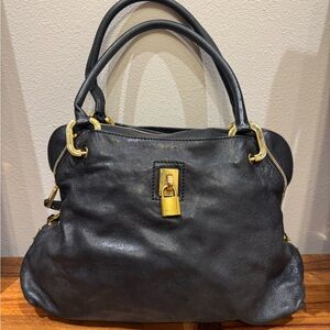 Marc Jacobs Elegant Black Leather Handbag
